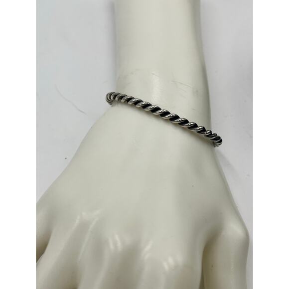 Native American Vintage Sterling Silver 3mm Twisted Wire Cuff Bracelet 6.5”, 11g - Picture 3 of 8